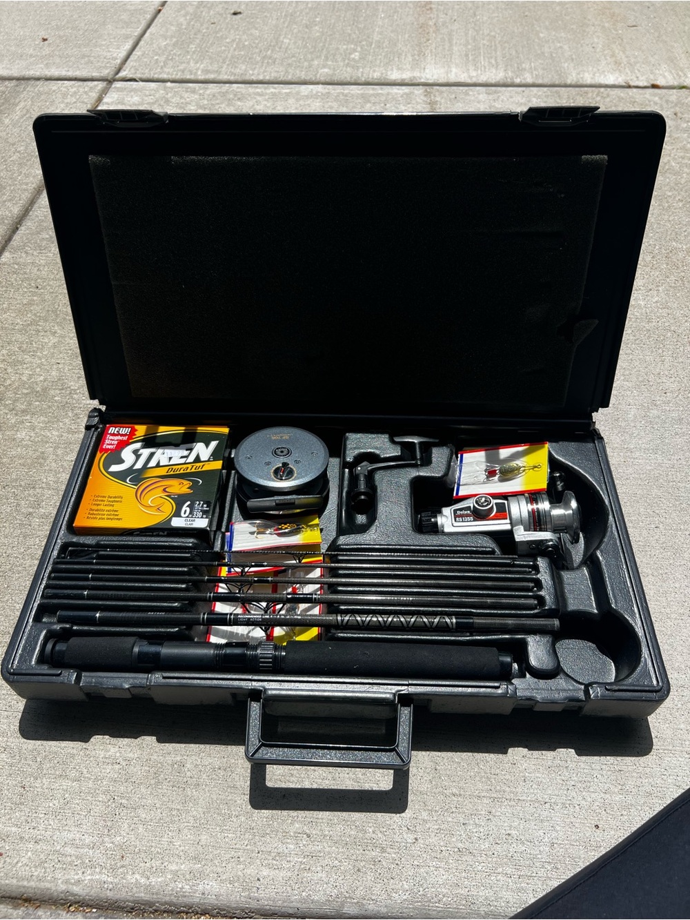 Daiwa Executive Fishing Travel Pack with Lures Line and Rod